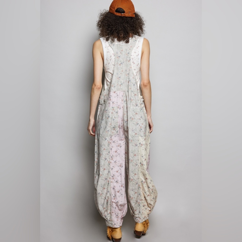POL Blush Meadow Balloon-Leg Overalls - Picture 4 of 7